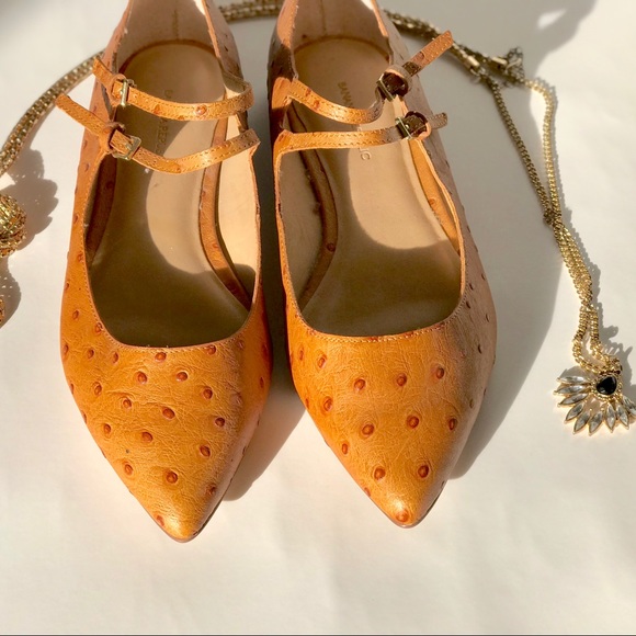 Banana Republic Shoes - Banana Republic Women’s Flats🔥🔥